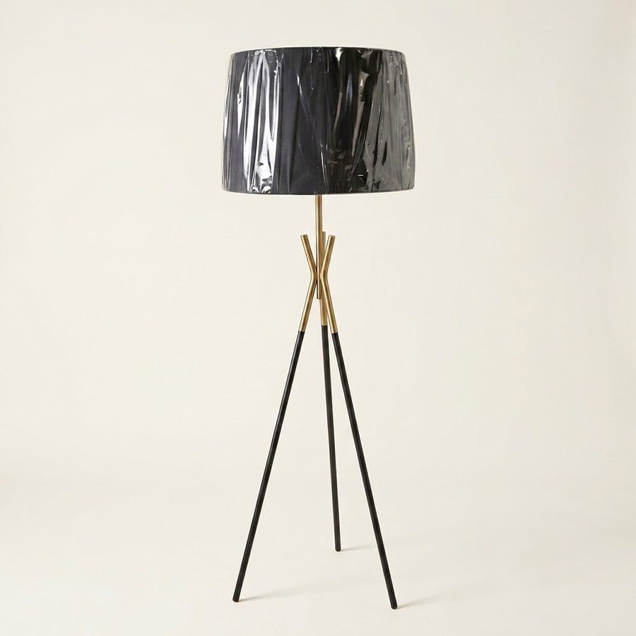 TRIPOD LAMP