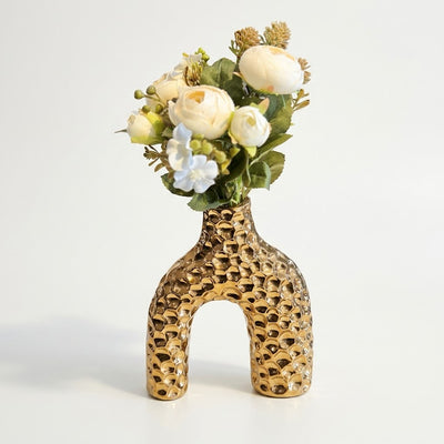 GOLDEN CERAMIC VASE W\O BUNCH