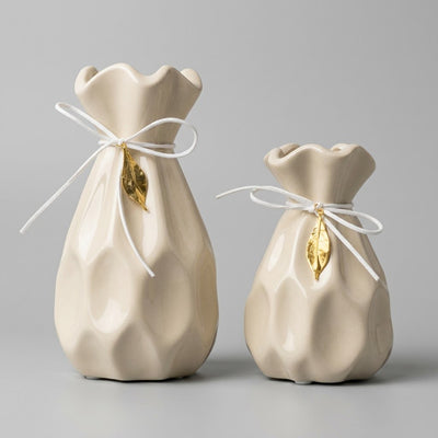 bow vase