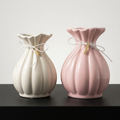bow vase