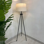 CORNER TRIPOD BLACK / GOLDEN TRIPOD LAMP