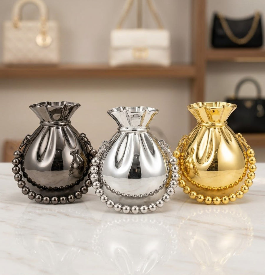 MINI CLUTCH BAG SHAPE